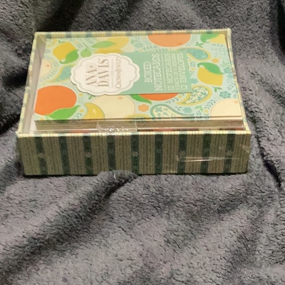 ANA DAVIS for  CROWNJELZ Boxed Notecards Retro-Themed 12 of 4 Designs sealed - Picture 3 of 3